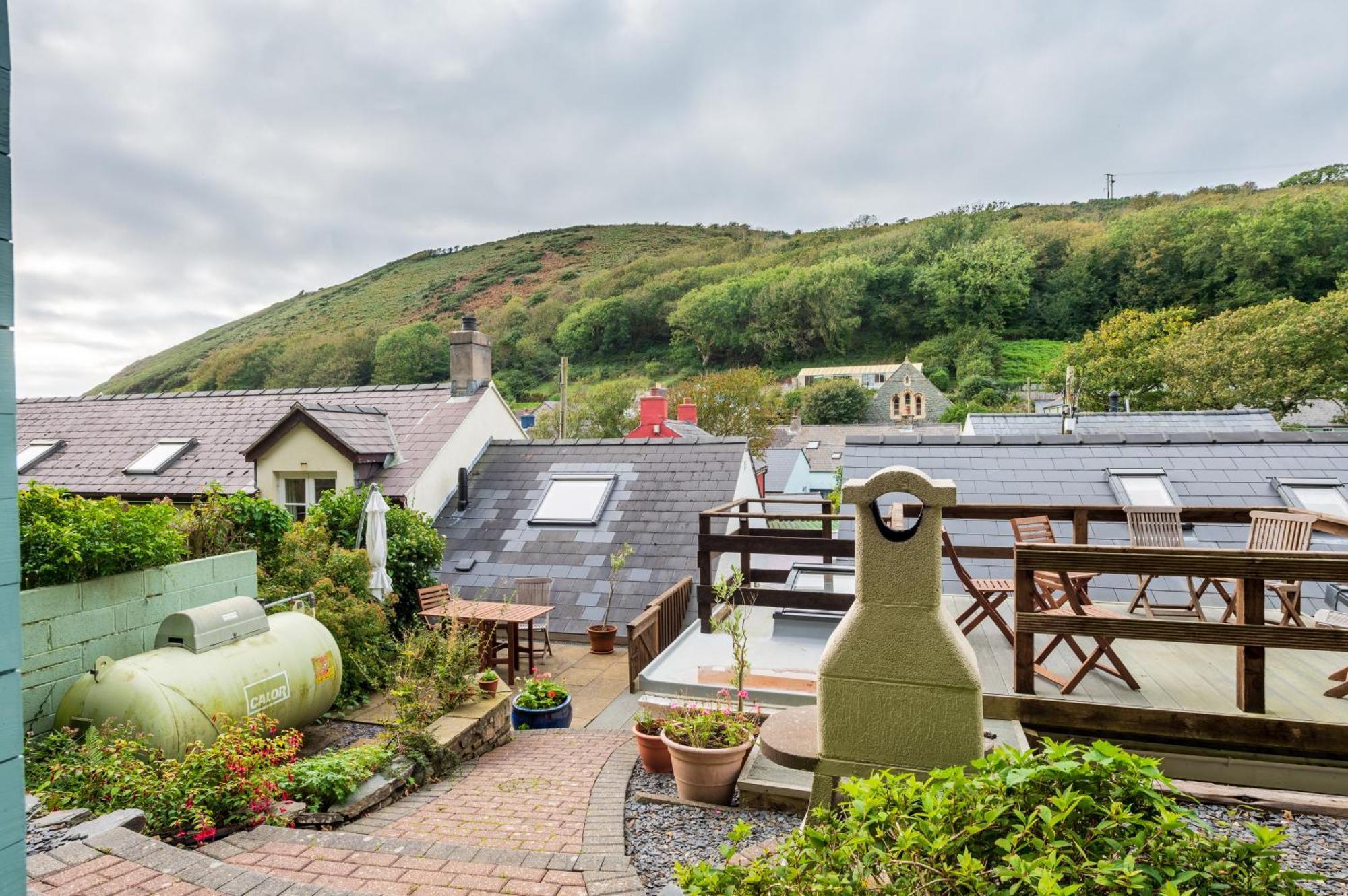 Riverside Bothy In Heart Of Scenic Harbour Village Сольва Экстерьер фото