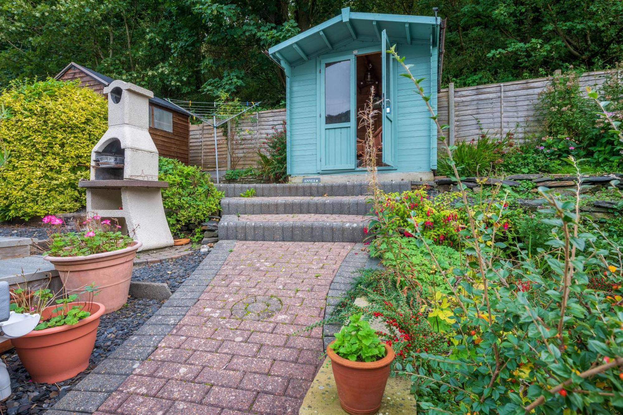 Riverside Bothy In Heart Of Scenic Harbour Village Сольва Экстерьер фото